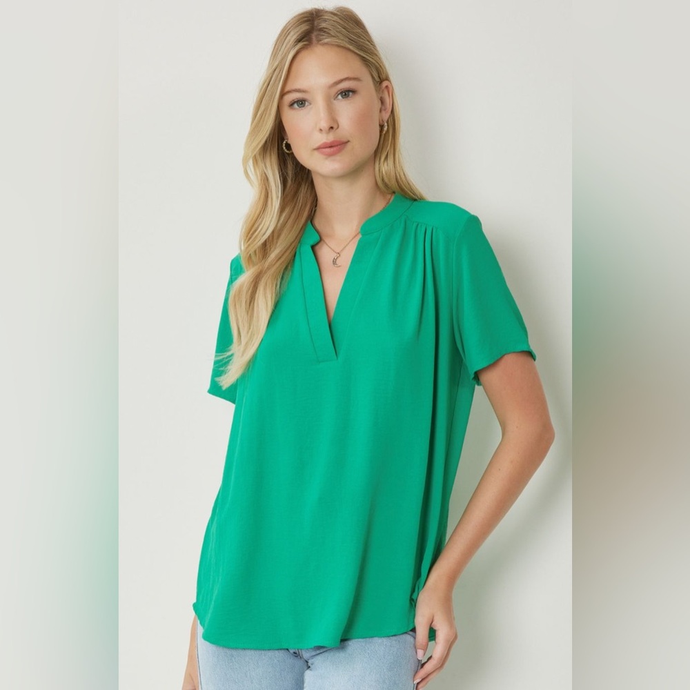 ENTRO Kelly Green Short Sleeve V-Neck Blouse Loose Fitting Top